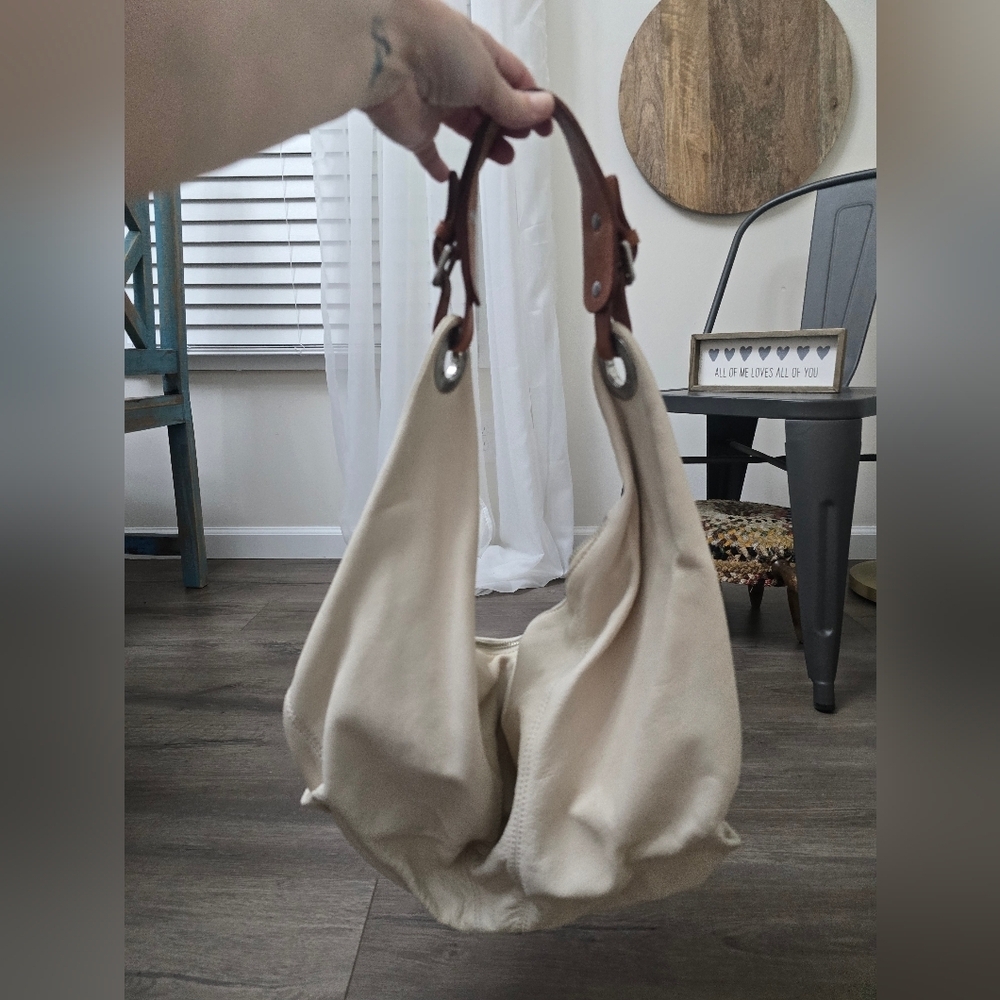 Christopher.kon Leather Slouchy Shoulder Bag Cream Tan Chic Streetwear Boho
